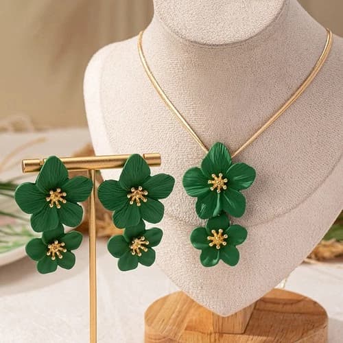 Women's Fashion Elegant Green Flower Pendant Necklace Earring Set Gift Alloy