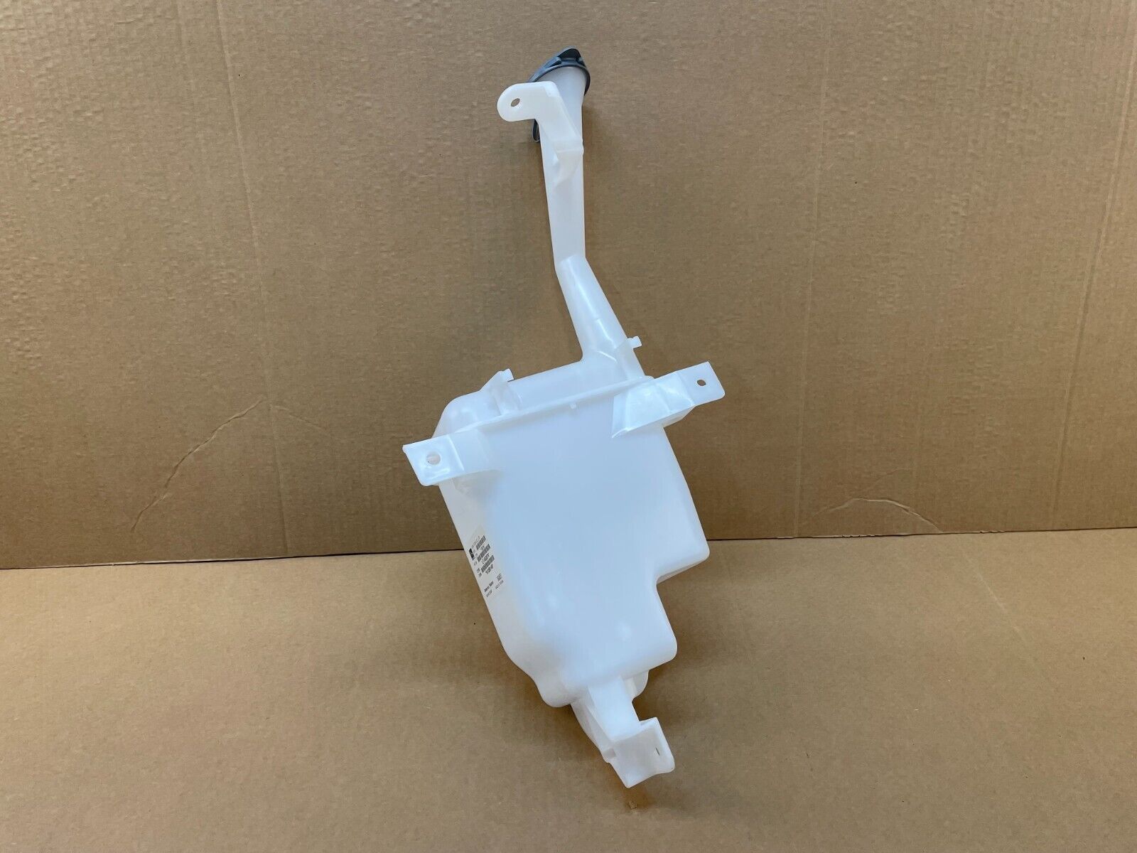 FOR-11-19-NISSAN-VERSA-SEDAN-WINDSHIELD-WASHER-RESERVOIR-TANK-BOTTLE-WO-PUMP-125661994180-5