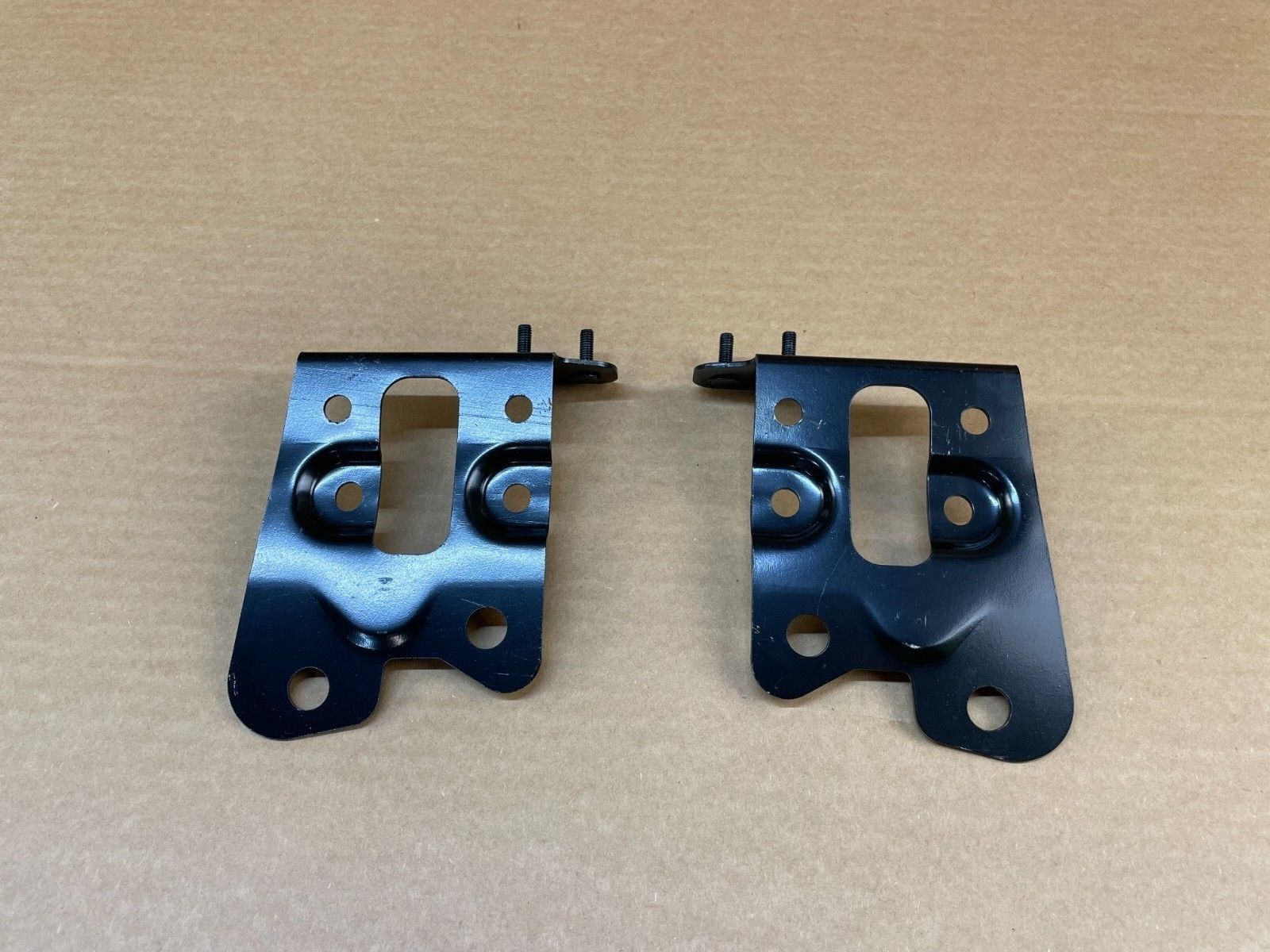 FOR-14-20-INFINITI-Q50-Q60-LEFT-RIGHT-SIDE-HOOD-LATCH-LOCK-MOUNT-BRACKET-PAIR-125388881010-2