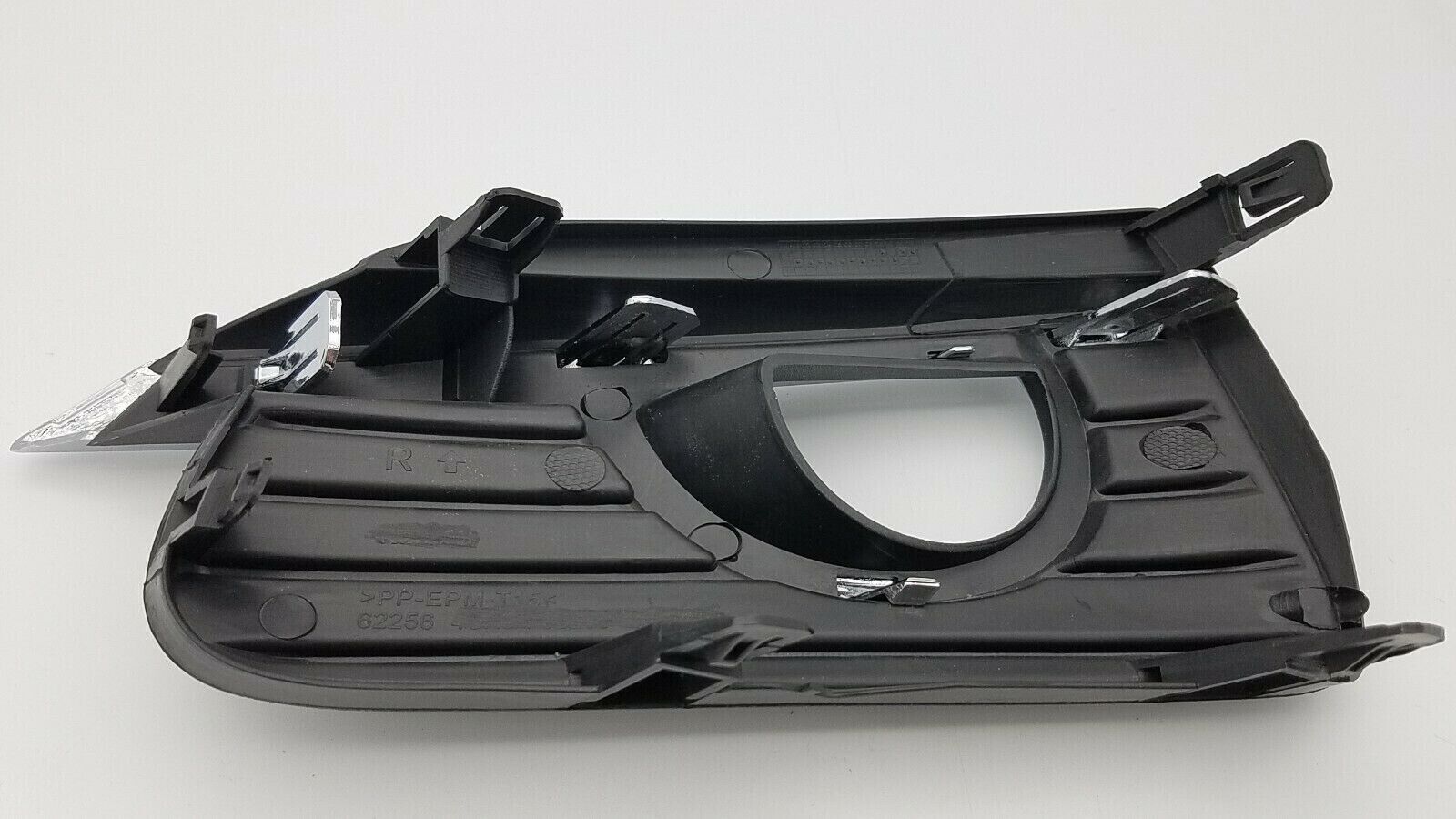 FOR-2014-2017-Q50-FRONT-LEFT-RIGHT-SIDE-BUMPER-FOG-LIGHT-LAMP-BEZEL-COVER-PAIR-126444119530-9