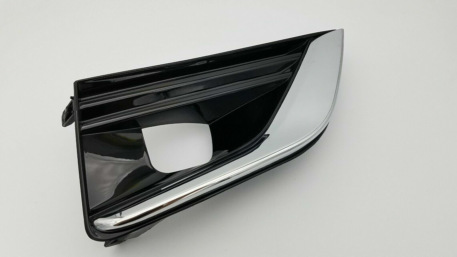 FOR-INFINITI-Q50-RIGHT-PASSENGER-SIDE-BUMPER-FOG-LIGHT-LAMP-COVER-BEZEL-TRIM-124160218451-3