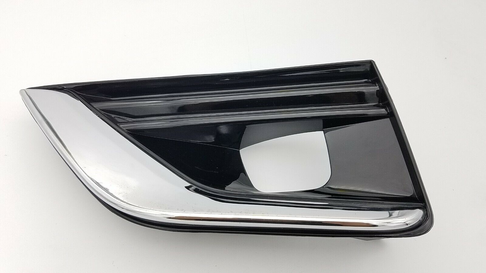 FOR-2018-2020-INFINITI-Q50-LEFT-DRIVER-SIDE-FOG-LIGHT-LAMP-BEZEL-TRIM-COVER-124358950082-3