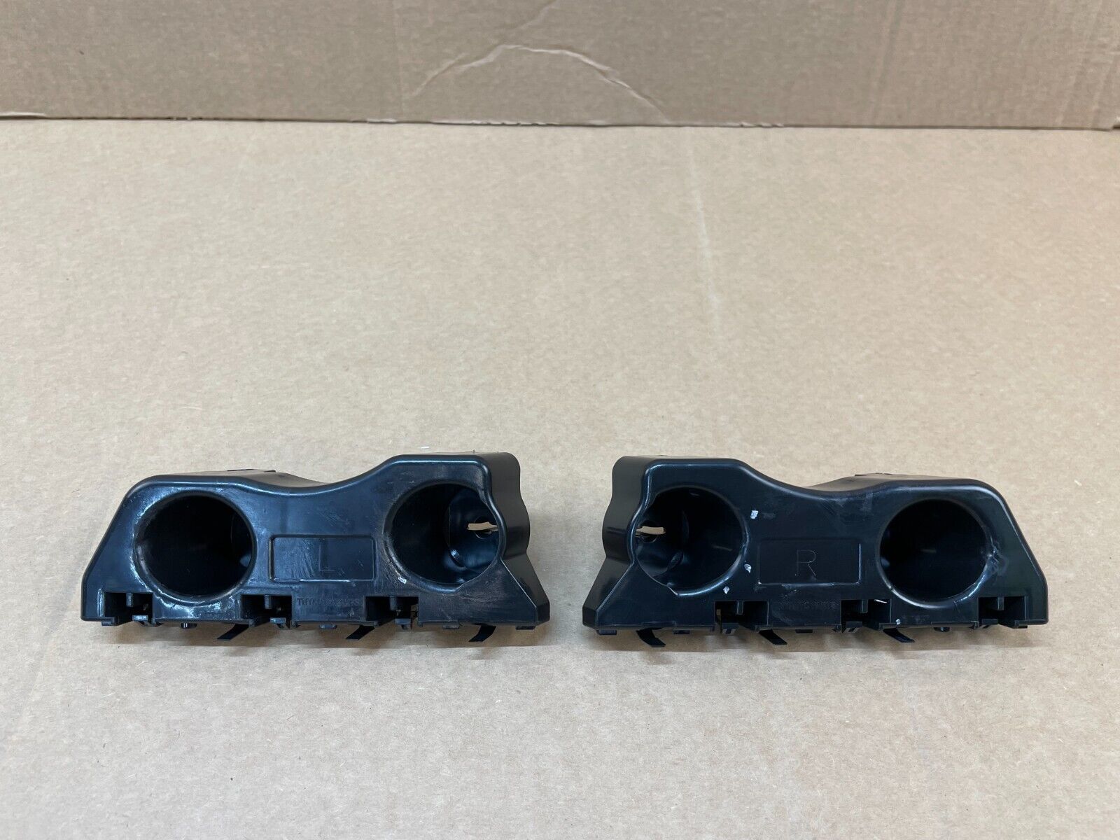 FOR-16-21-NISSAN-MAXIMA-FRONT-LEFT-RIGHT-SIDE-BUMPER-BRACKET-PAIR-125663061873-2