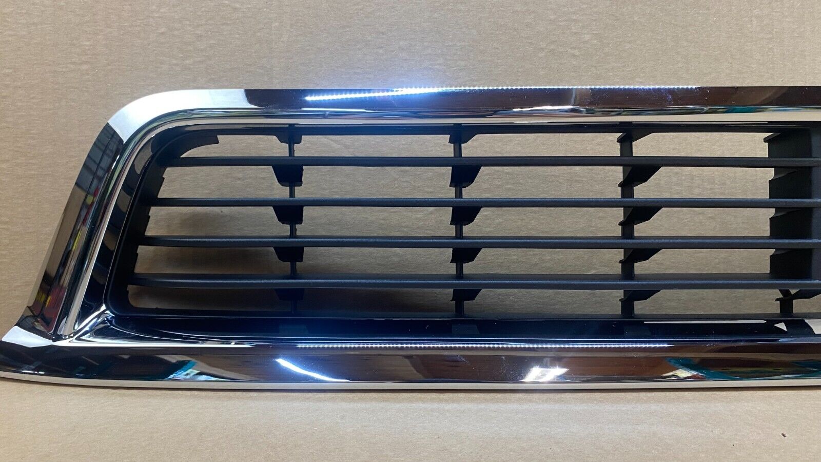 FOR-15-17-INFINITI-QX80-FRONT-BUMPER-LOWER-GRILLE-BLACK-CHROME-125663206484-3