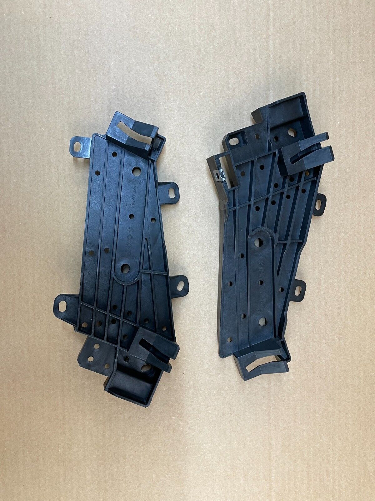 FOR-INFINITI-M37-Q70-LH-RH-RADIATOR-SUPPORT-EXTENSION-HEADLIGHT-BRACKET-PAIR-125382963955-3