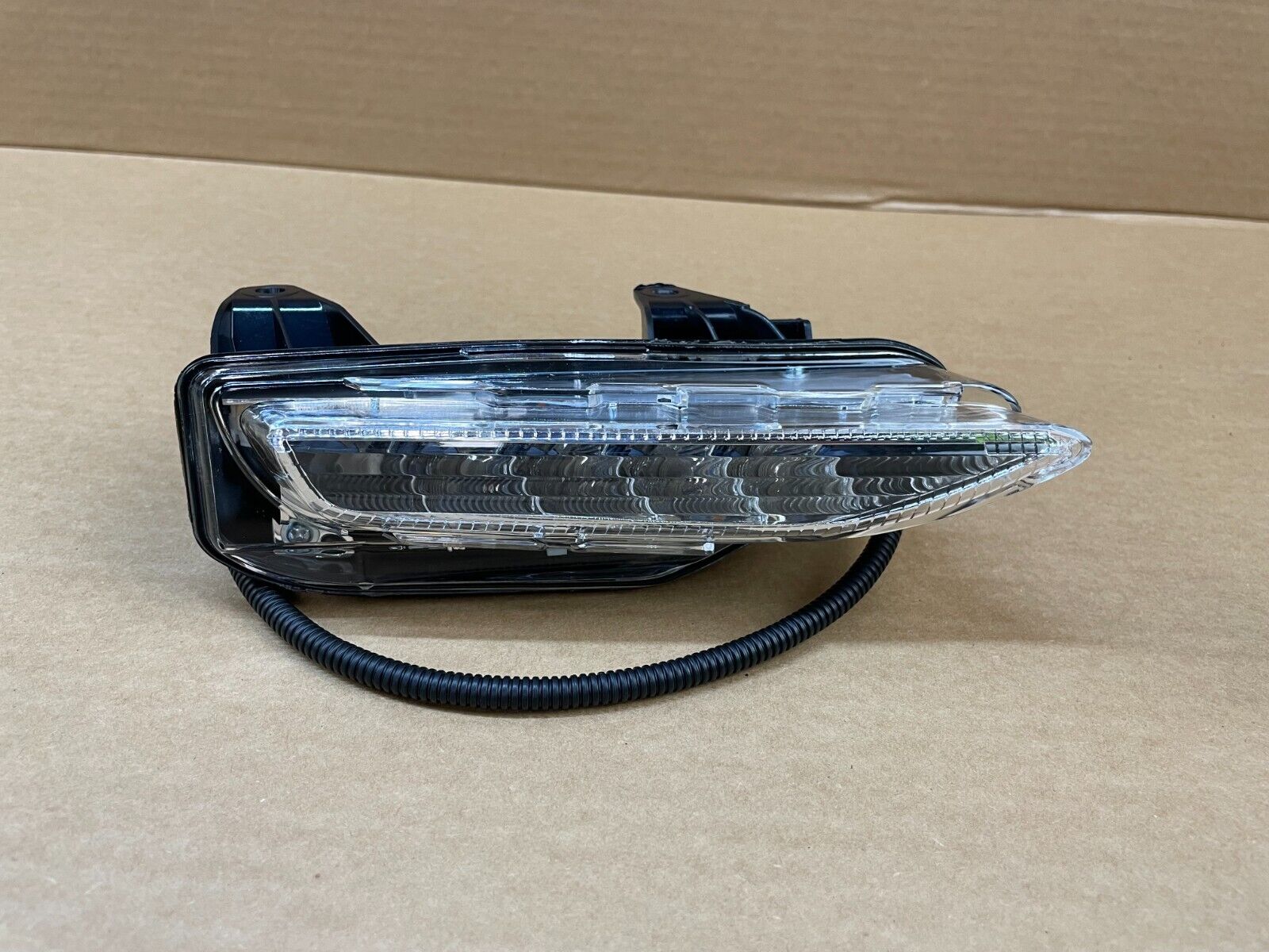 FOR-INFINITI-Q50-LEFT-RIGHT-TURN-SIGNAL-LIGHT-LAMP-BUMPER-MOUNTED-PAIR-125383065165-6