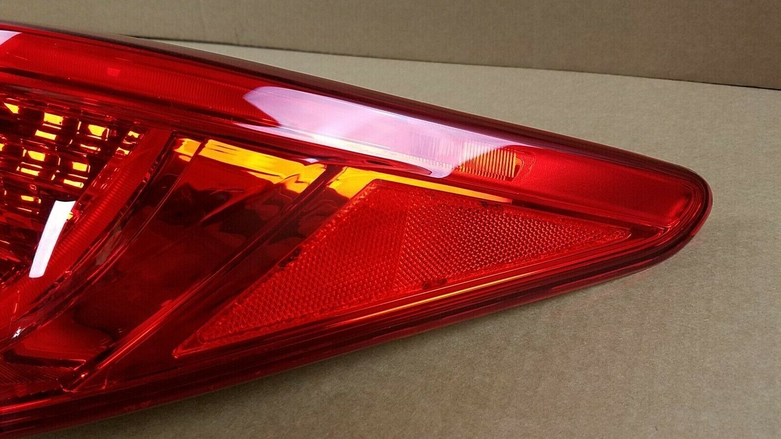 FOR-Q50-REAR-LEFT-DRIVER-RIGHT-PASSENGER-SIDE-OUTER-TAIL-LIGHT-LAMP-PAIR-126129797125-10