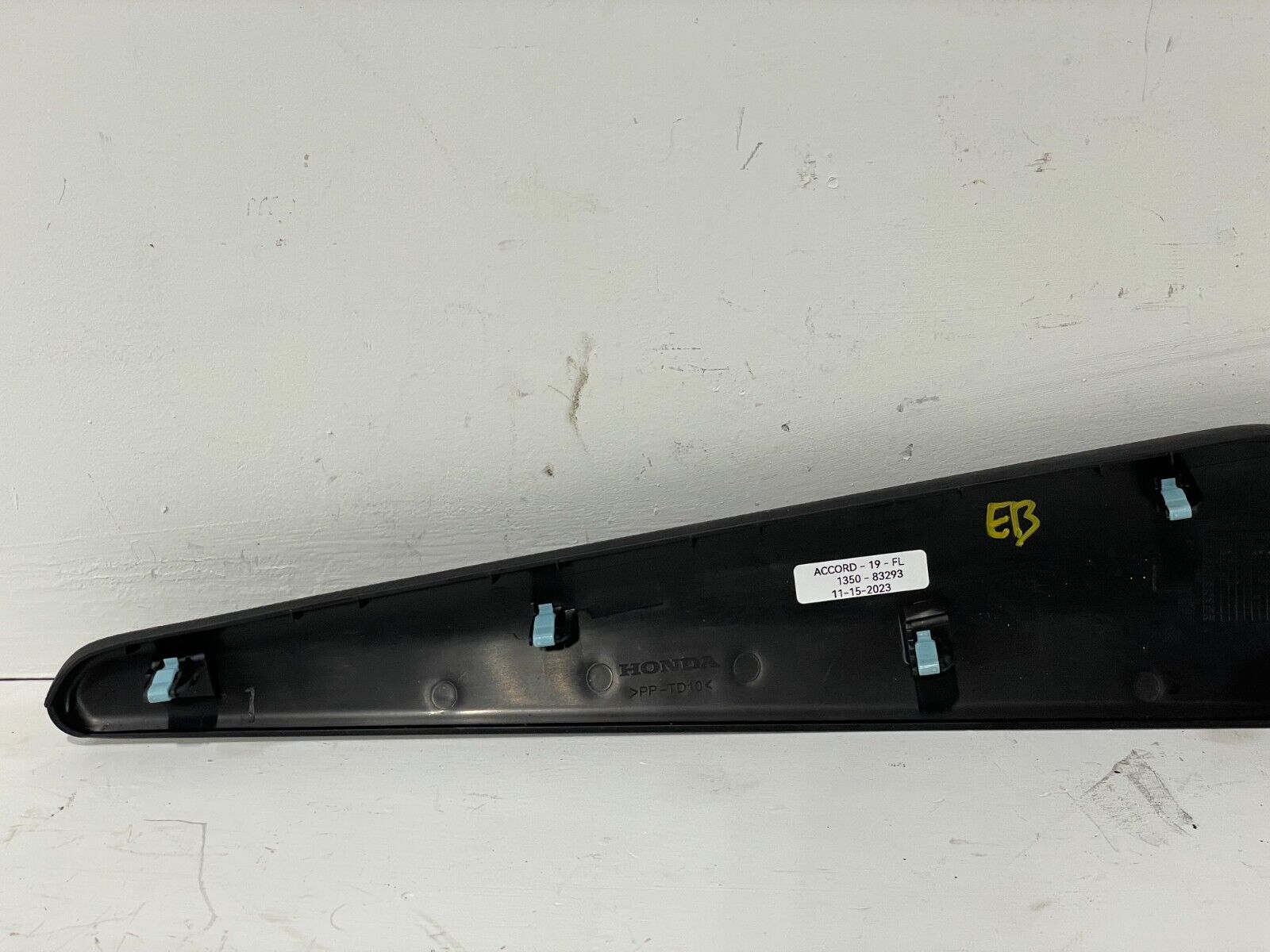 2018-2020-HONDA-ACCORD-FRONT-LEFT-SIDE-CENTER-CONSOLE-TRIM-PANEL-83293-126208357116-6