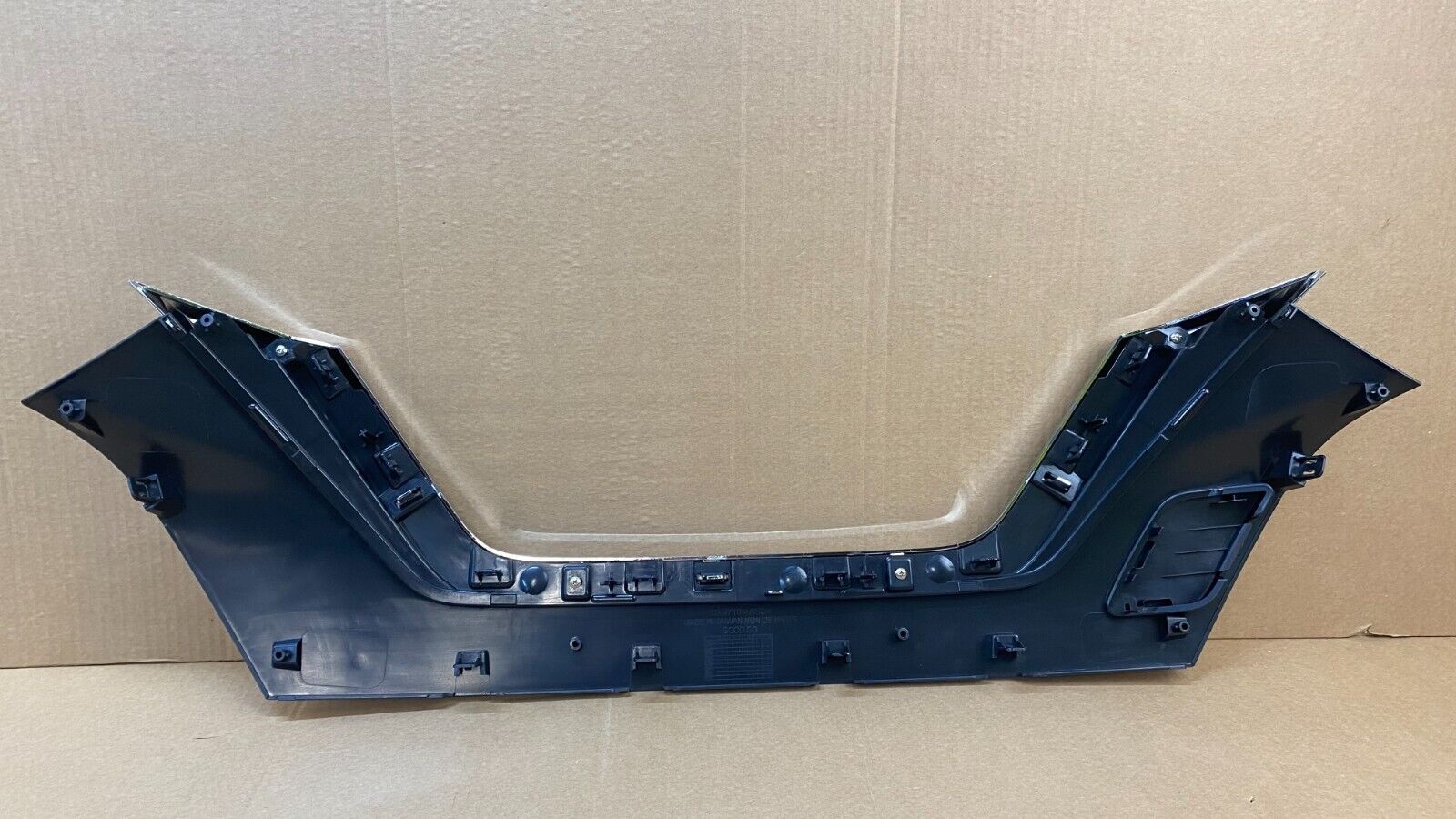 FOR-20-21-NISSAN-VERSA-FRONT-BUMPER-LOWER-GRILLE-MOLDING-TRIM-BLACK-CHROME-125663227676-6