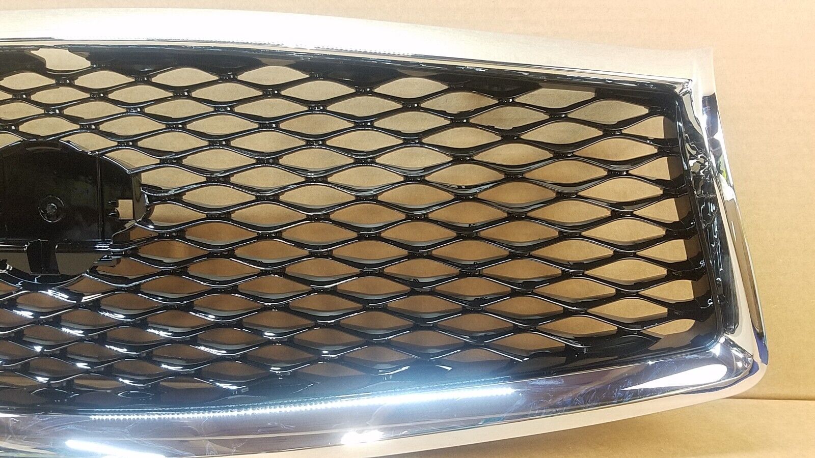 FOR-2014-2017-INFINITI-Q50-FRONT-BUMPER-UPPER-GRILLE-WO-EMBLEM-CHROME-124358764386-3