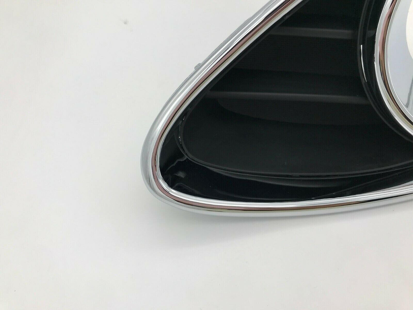 FOR-FX35-FRONT-LEFT-RIGHT-SIDE-FOG-LIGHT-LAMP-BEZEL-W-CHROME-MOLDING-PAIR-126129809196-18