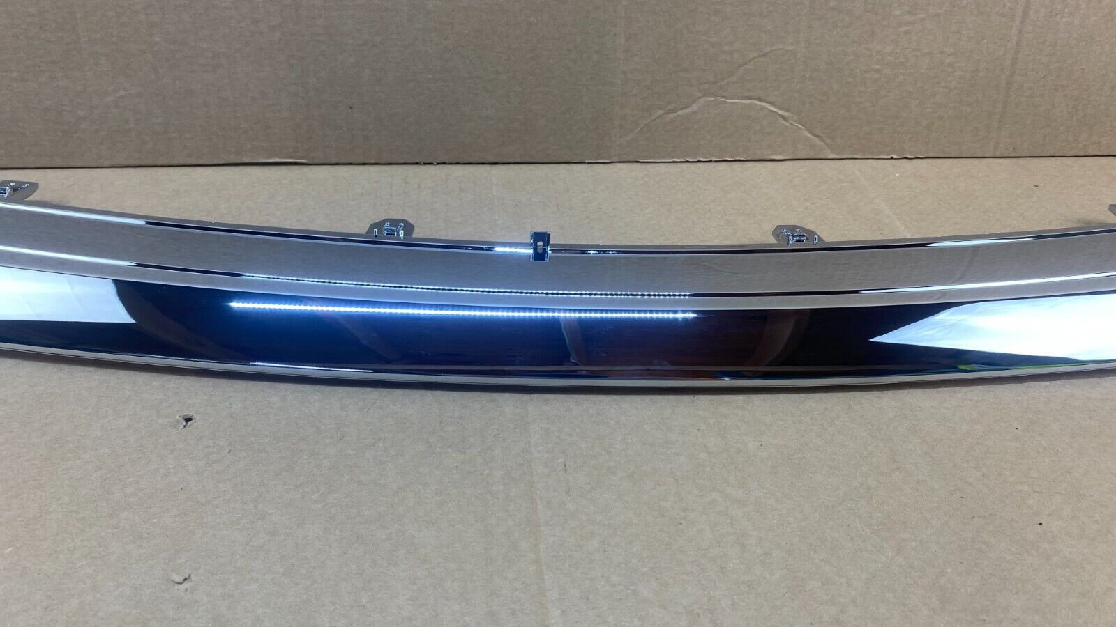 FOR-15-17-INFINITI-QX80-FRONT-BUMPER-RADIATOR-GRILLE-MOLDING-125663312737-4