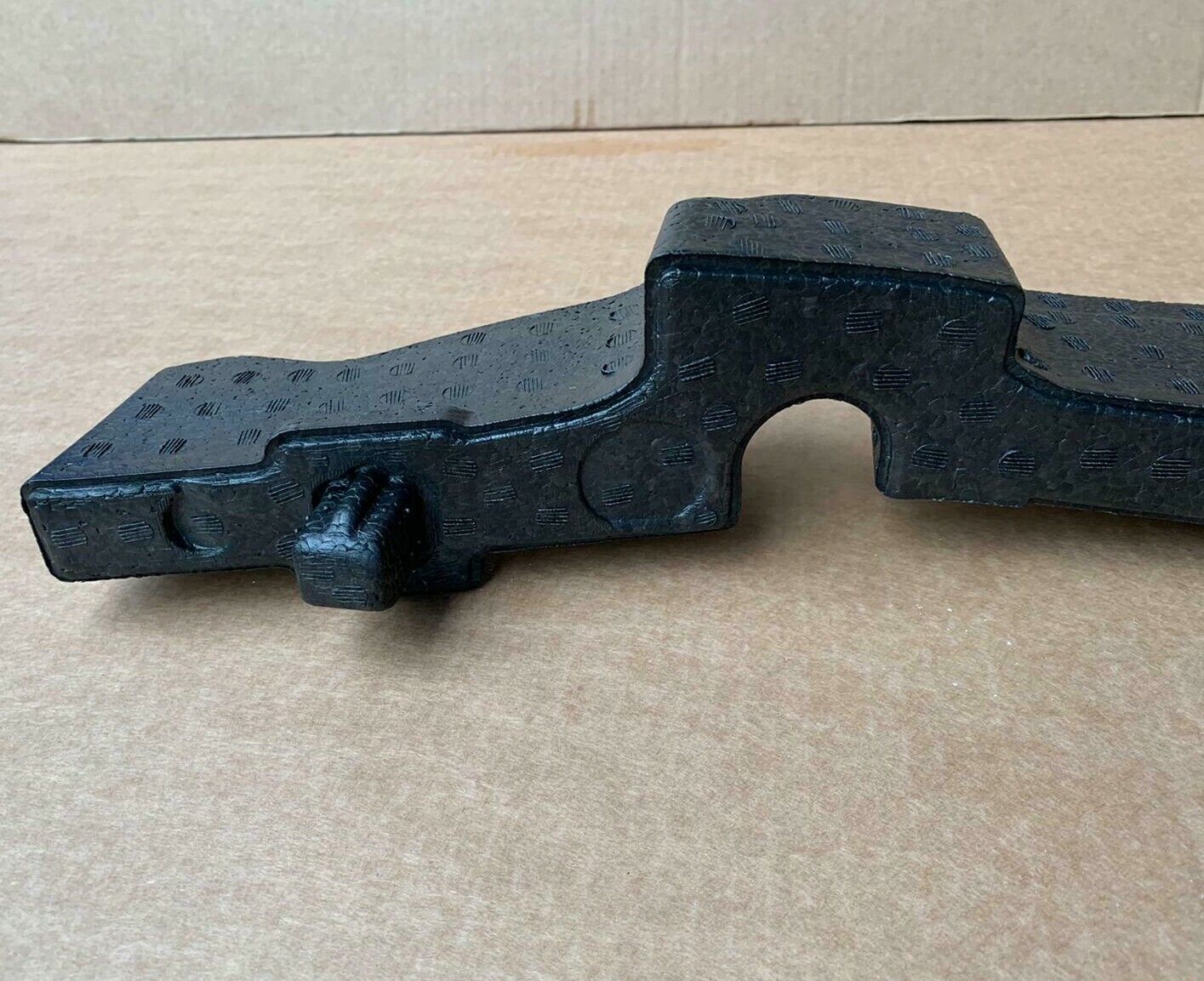 FOR-INFINITI-Q50-FRONT-BUMPER-REINFORCEMENT-ENERGY-ABSORBER-FOAM-124356059367-6