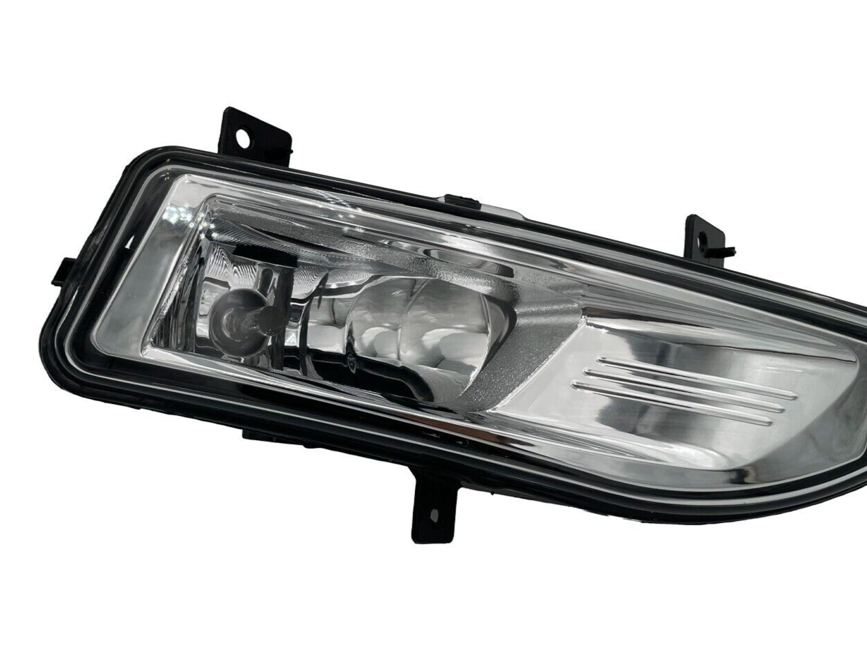 FOR-2017-2023-NISSAN-VERSA-ROGUE-RIGHT-PASSENGER-SIDE-BUMPER-FOG-LIGHT-LAMP-126053163368-3