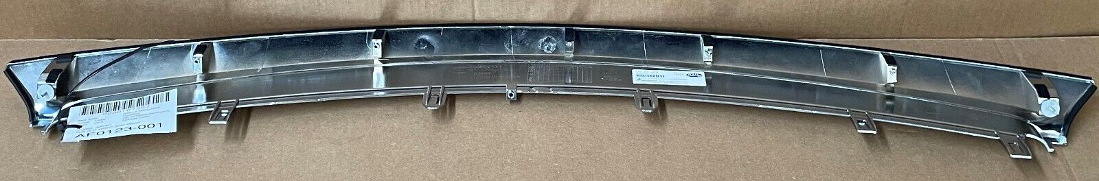 FOR-15-17-INFINITI-QX80-FRONT-BUMPER-RADIATOR-GRILLE-MOLDING-125744821279-7