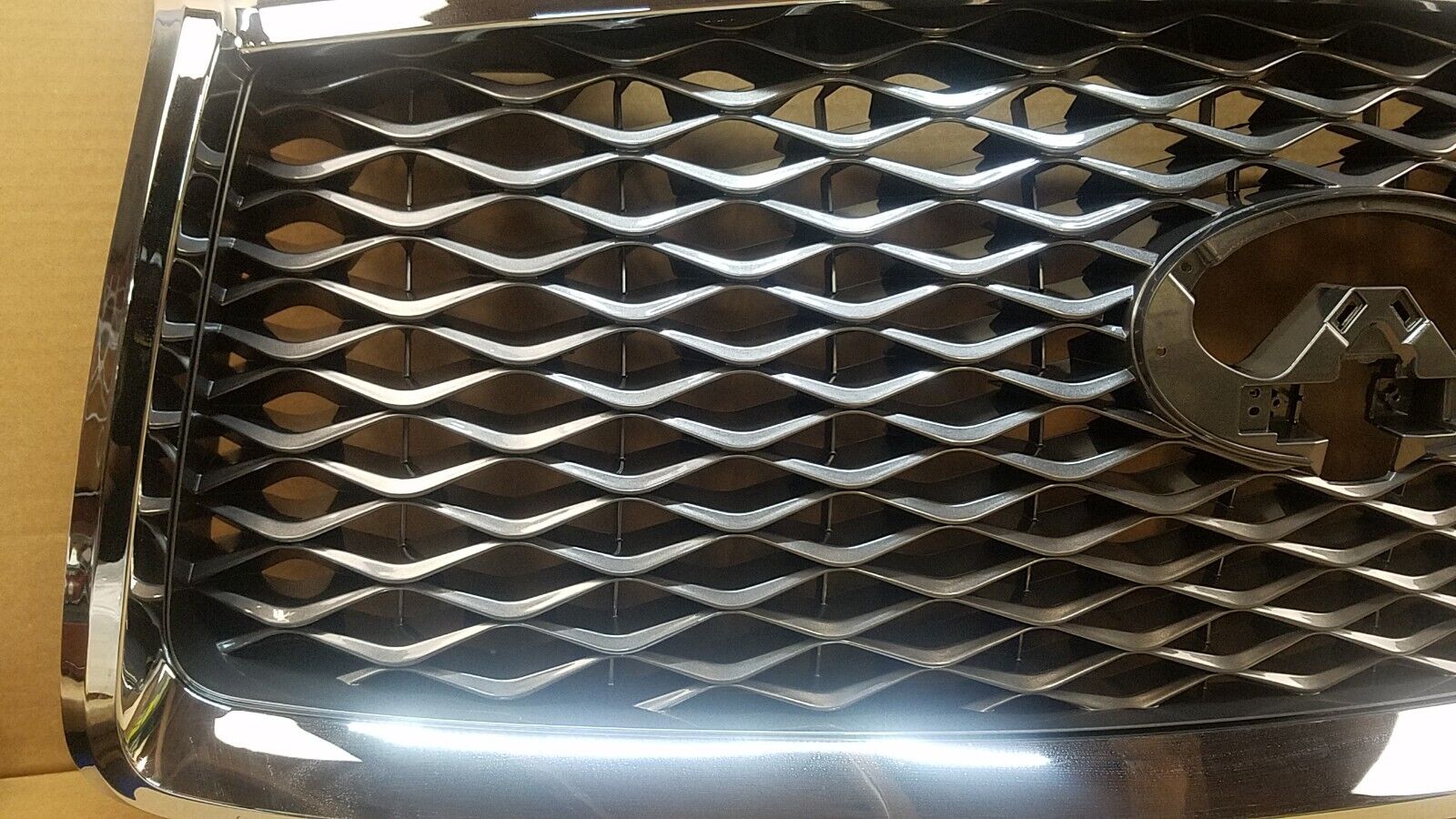 FOR-18-21-INFINITI-QX80-FRONT-BUMPER-UPPER-GRILLE-W-CAMERA-OPTION-WO-EMBLEM-125594120449-6