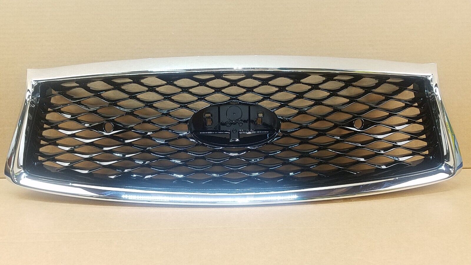 FOR-2018-2020-INFINITI-Q50-FRONT-BUMPER-UPPER-GRILLE-WO-EMBLEM-CHROME-125563392079-2